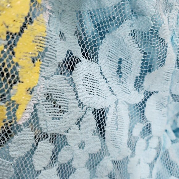 Bundle of 2 Girl's Clothing size 16  Top with a bee &  XL Black pants - Picture 6 of 7